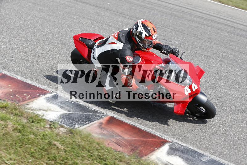 /27 12.06.2025 Ducati Schweiz Trackday Warmup  ADR/gelb-jeaune/44